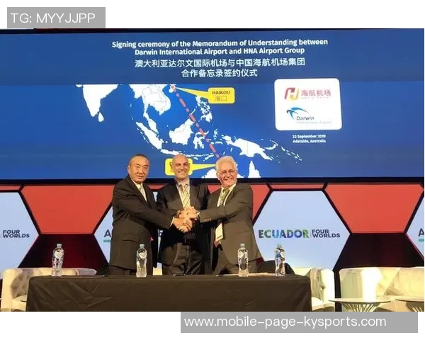 皇马与尤文高层会晤礼物传情展现友好合作意愿