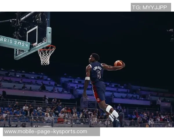 爱德华兹表现平平大胜无碍仅得13分4篮板3助攻2抢断